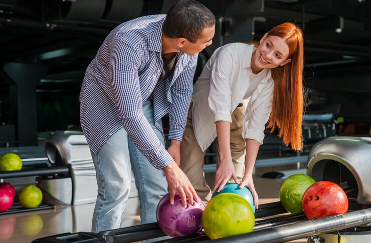 Bowling with Phone Dating Partner 