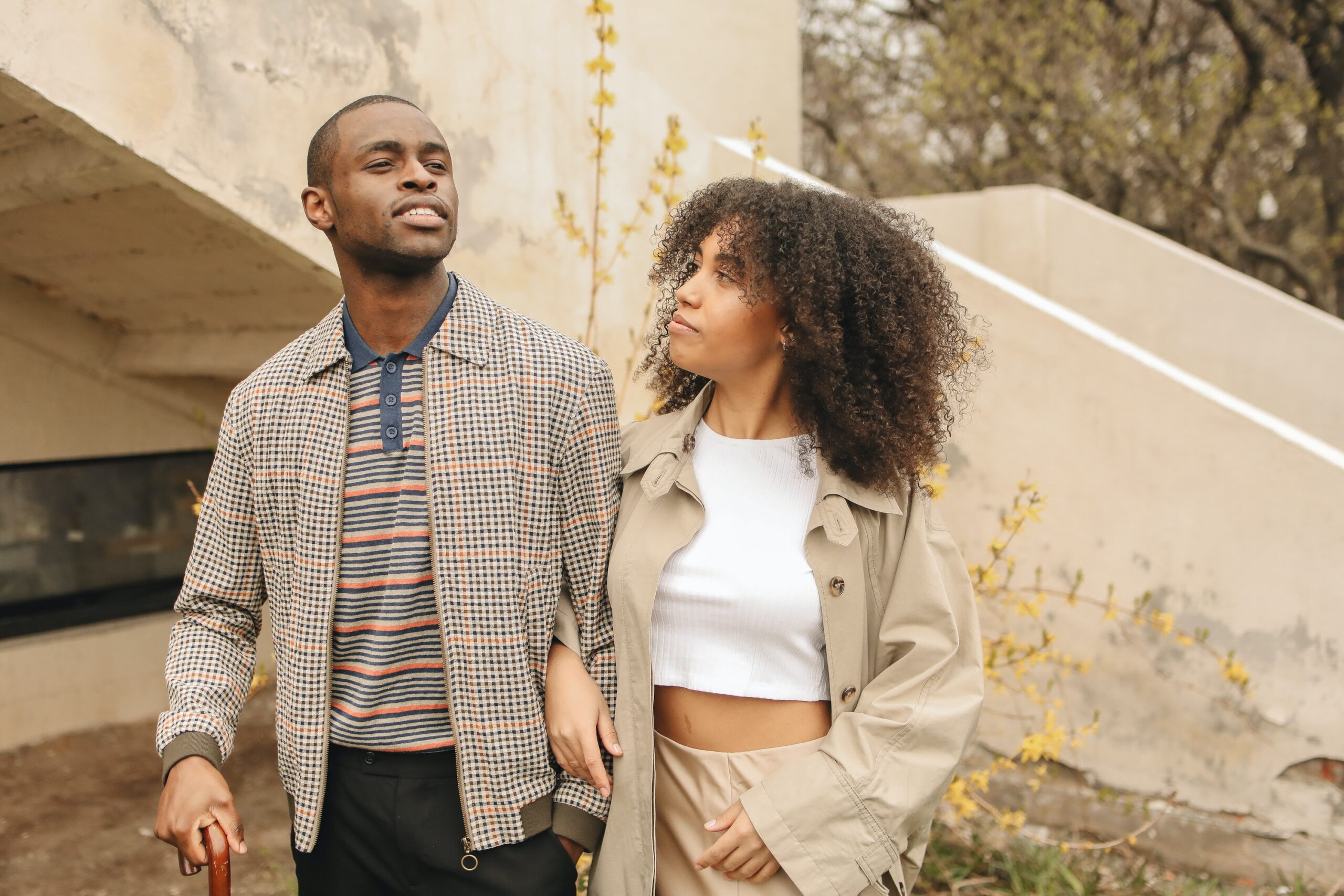 Women Looking for Older Men at Vibeline