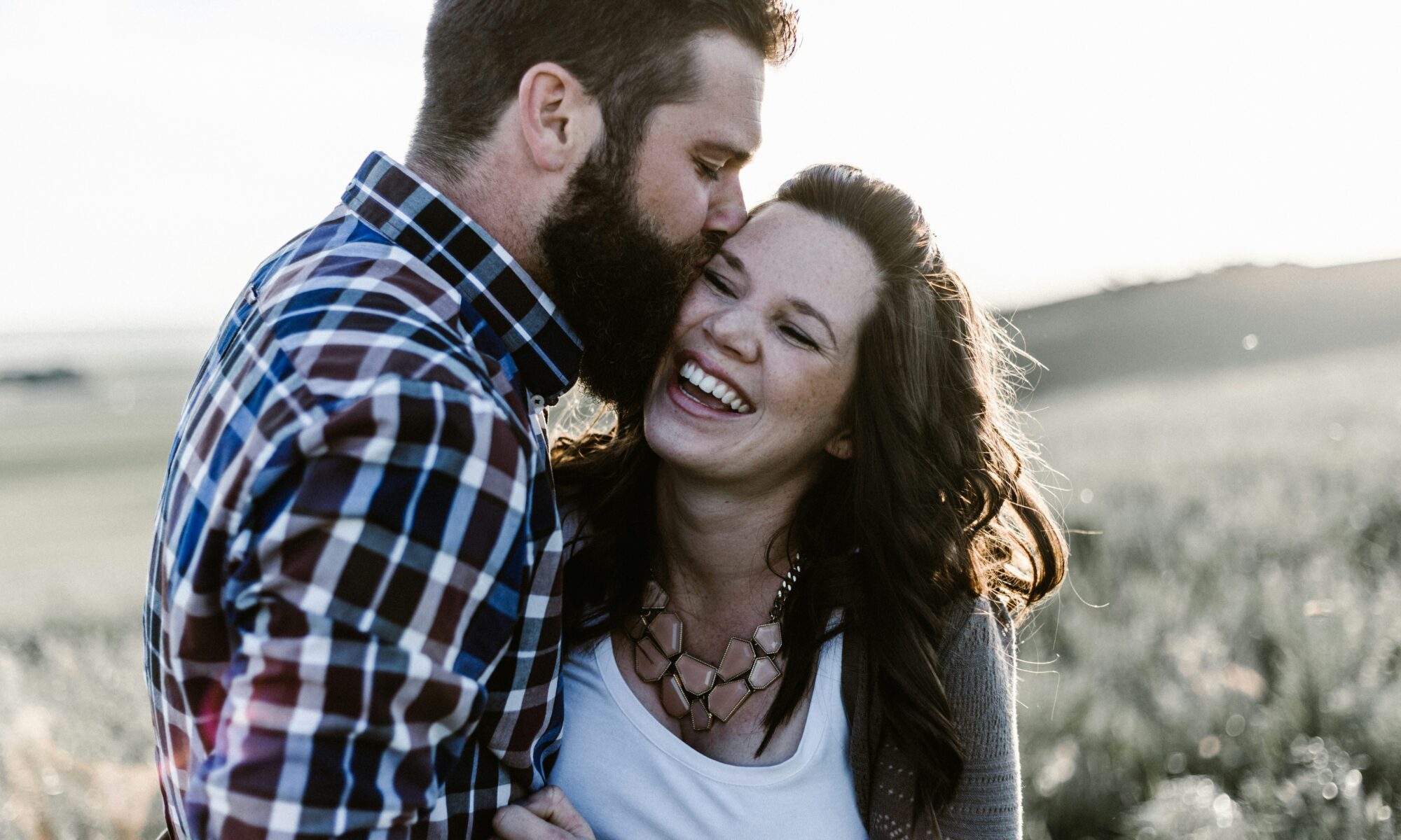 Dating Women at Latin Chat Lines